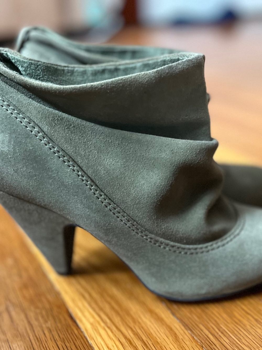 Steve Madden Suede Olive Booties